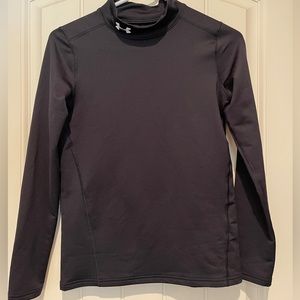 Under Armour boys Long Sleeved Coldgear top Size XL. Perfect condition.